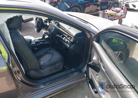 2019 Toyota Camry Xse z USA, uszkodzony, nr VIN 4T1B61HK2KU725058